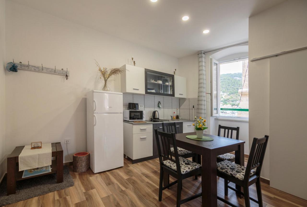 Apartment Esa コミジャ エクステリア 写真